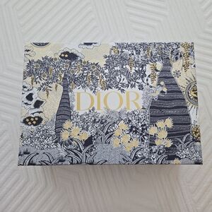 Dior Box